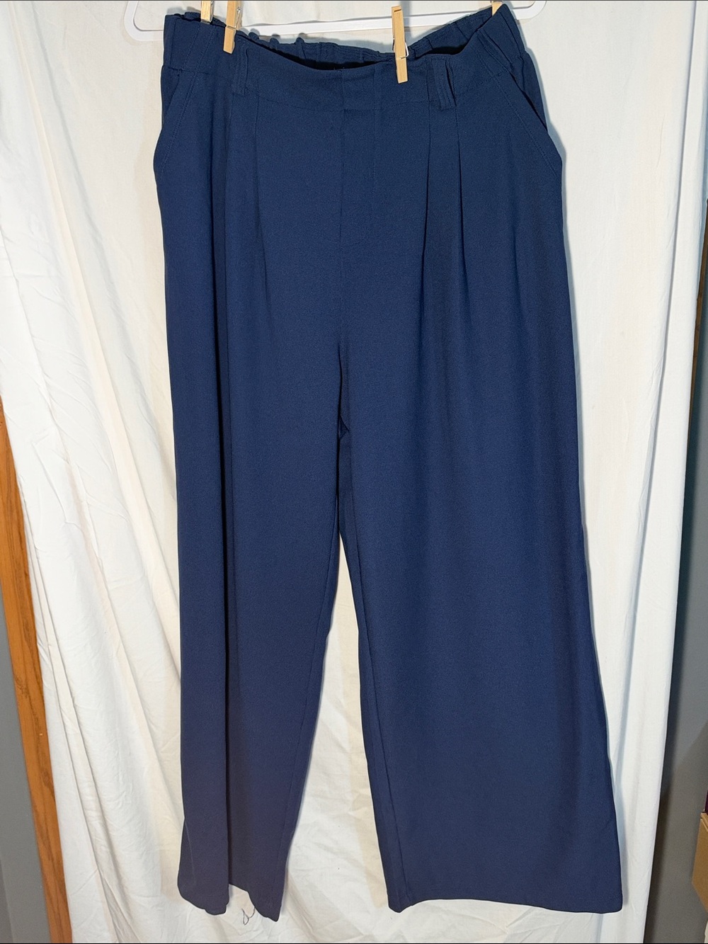 HALARA Navy Wide-Leg Pleated Trousers with Elastic Waist